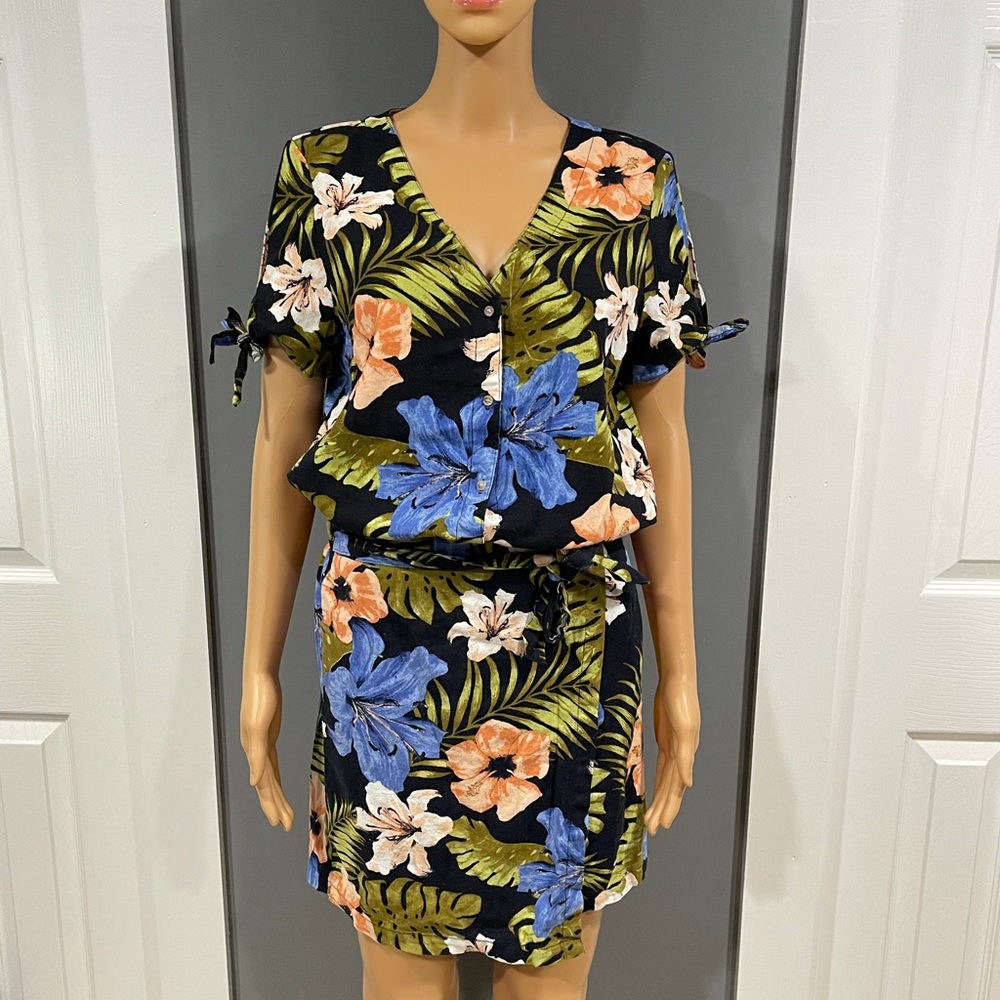 Vero Moda tropical linen blouse and skirt